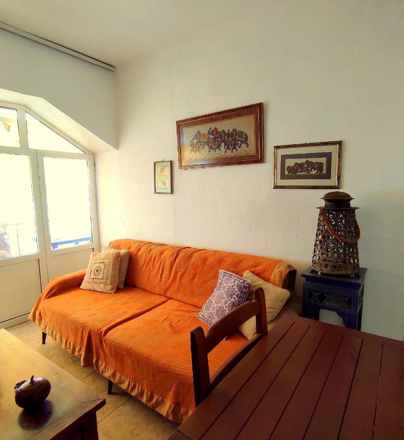 Q Bay Apartments Кепаро Экстерьер фото