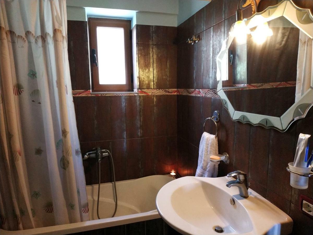 Q Bay Apartments Кепаро Экстерьер фото